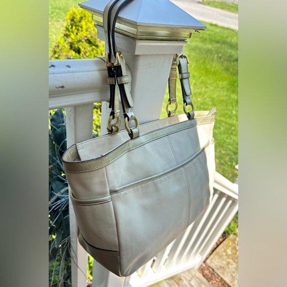 Coach Gallery Lurex Tote bag - Picture 7 of 13